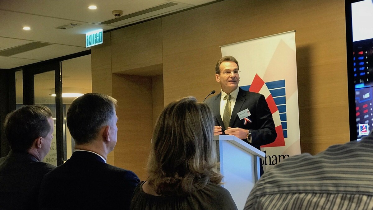 Hinrich Foundation Stephen Olson Amcham 2017 Cropped