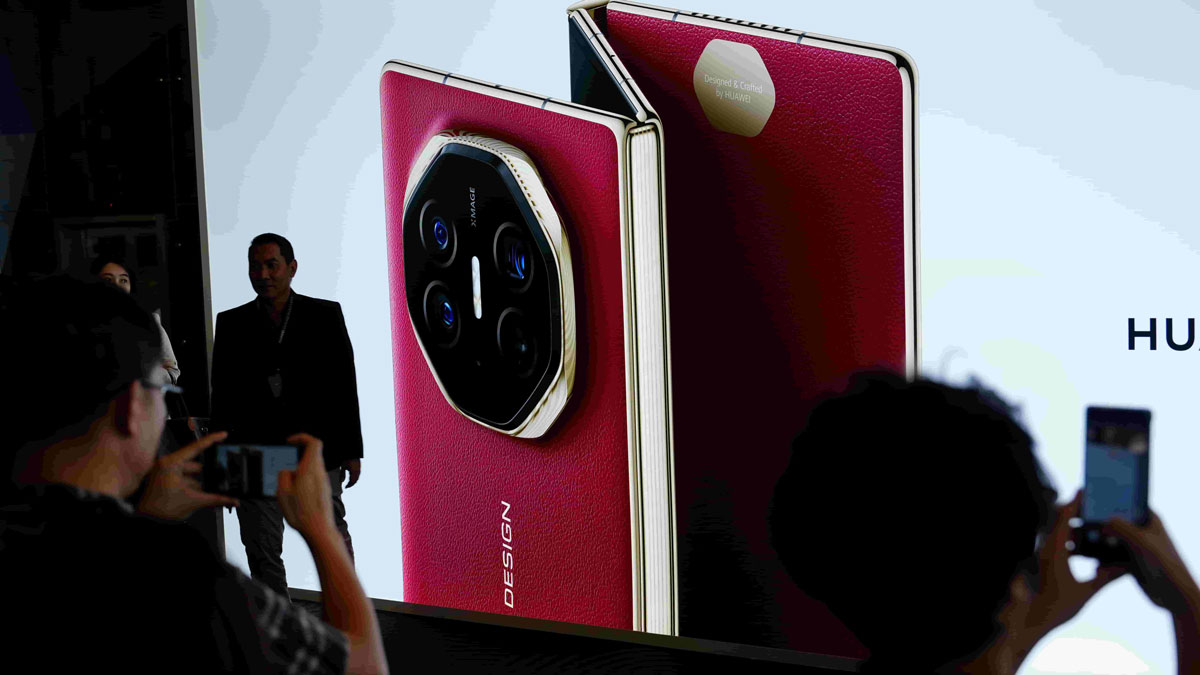 Enright China Smartphones Min