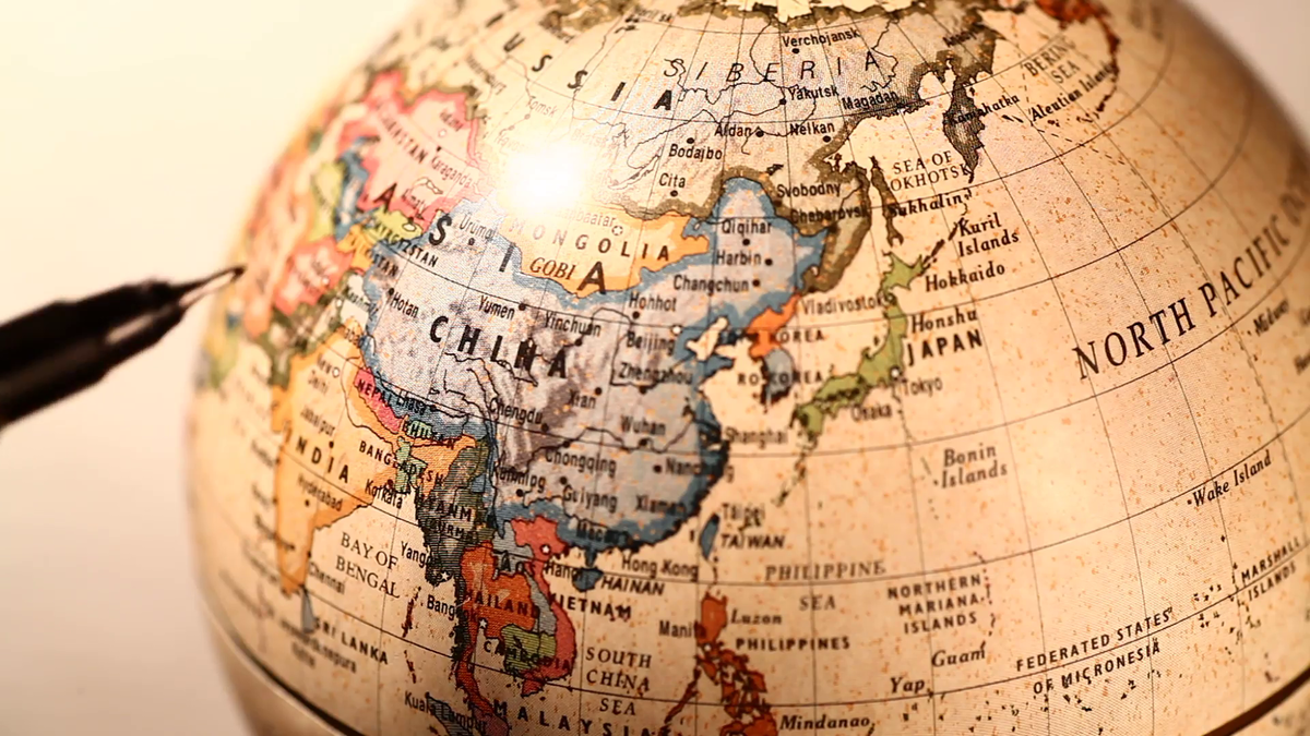 Hinrich Foundation US China Competing Camps Stephen Olson
